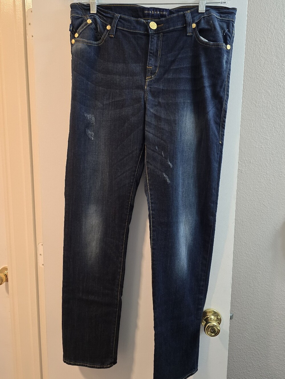 25 Rock & Republic Womens Straight-Leg Jeans With Embellishments